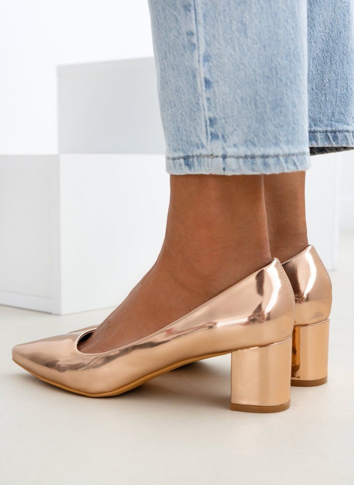 Γόβες λουστρίνι μυτερές - Χαλκός - thefashionproject.gr - GIVANA