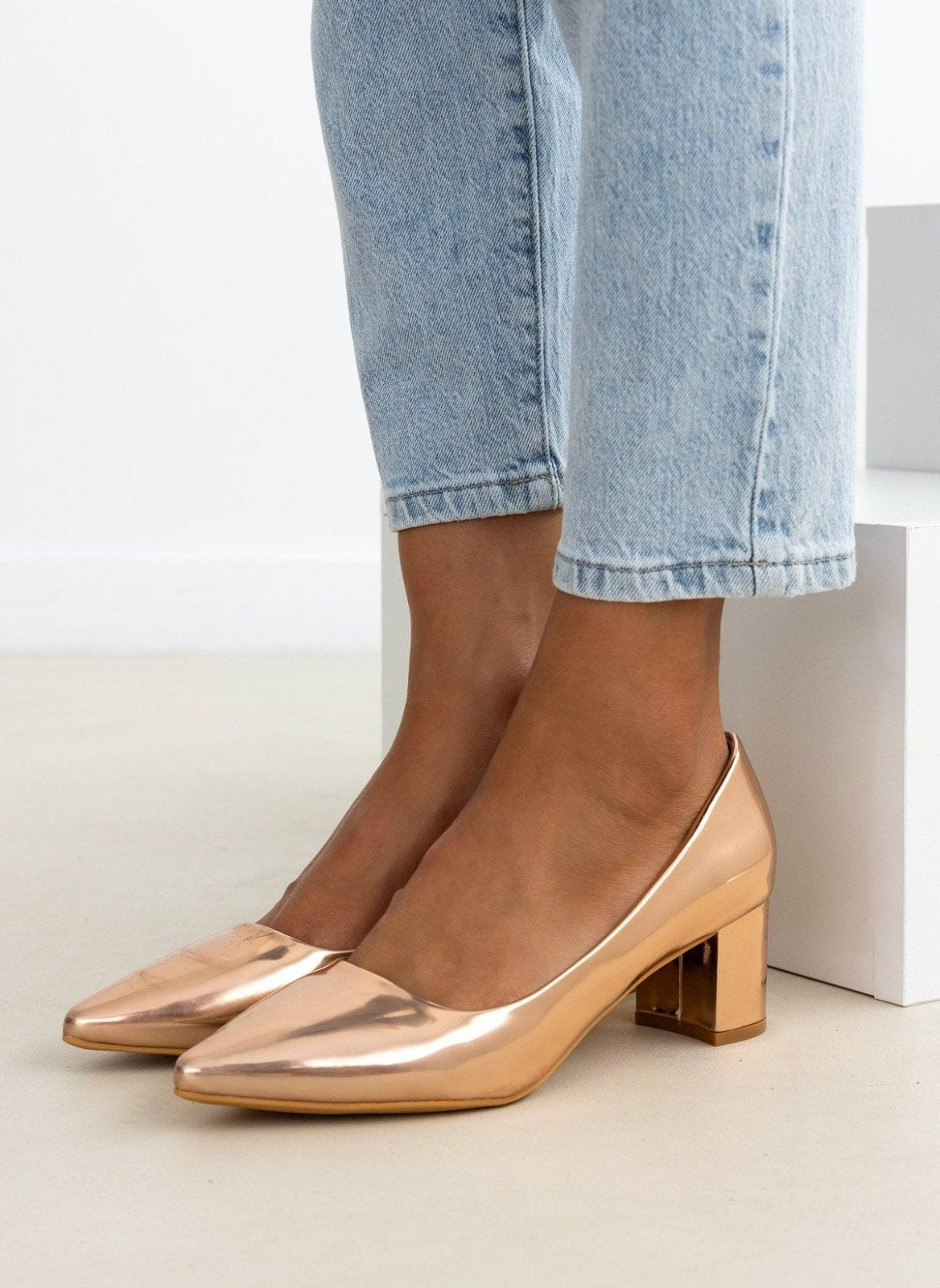 Γόβες λουστρίνι μυτερές - Χαλκός - thefashionproject.gr - GIVANA