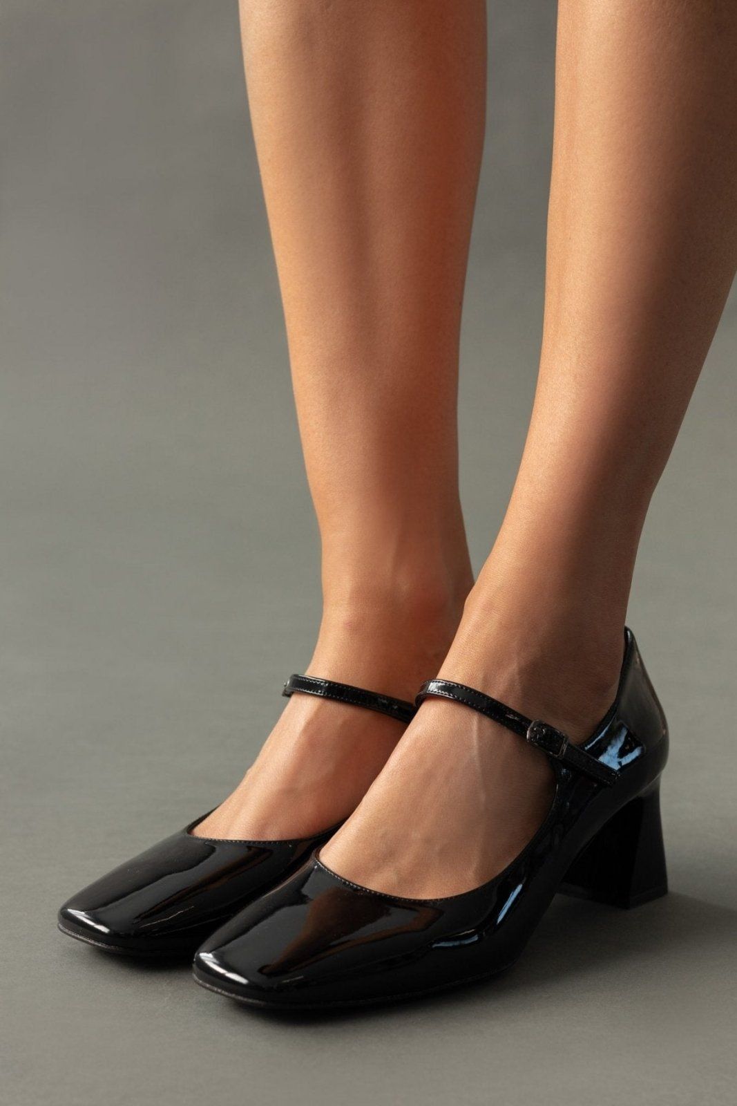 Γόβες Mary Janes λουστρίνι TFP - Μαύρο - thefashionproject.gr - TFP