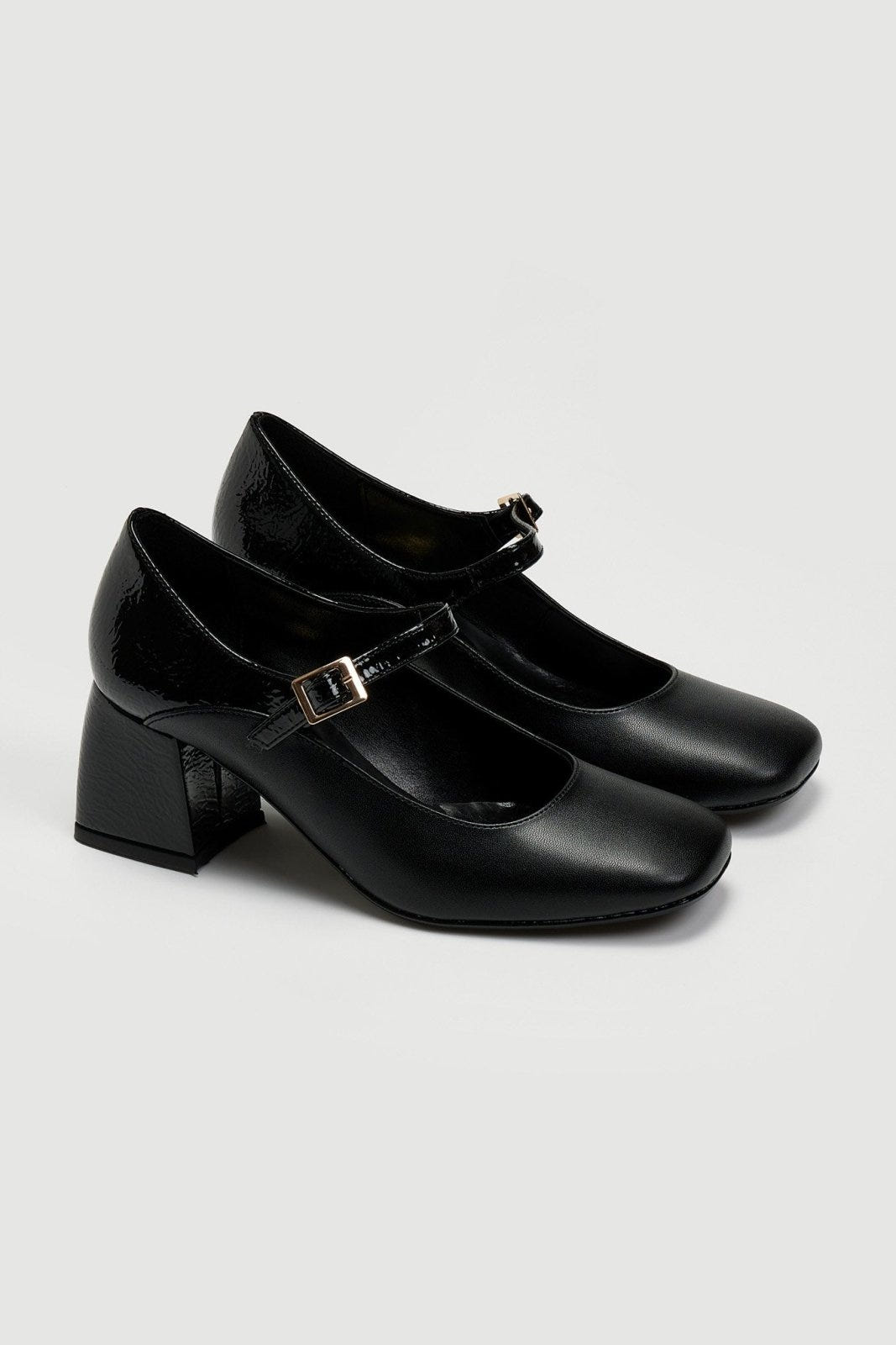 Γόβες Mary Janes με λουστρίνι TFP - Μαύρο - thefashionproject.gr - TFP