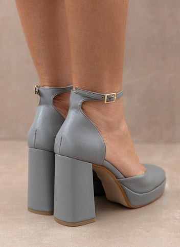 Γόβες με μπαρέτα και φιάπα TFP - Γκρι - thefashionproject.gr - TFP