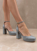 Γόβες με μπαρέτα και φιάπα TFP - Γκρι - thefashionproject.gr - TFP