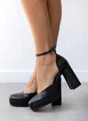 Γόβες με μπαρέτα και φιάπα TFP - Μαύρο - thefashionproject.gr - TFP