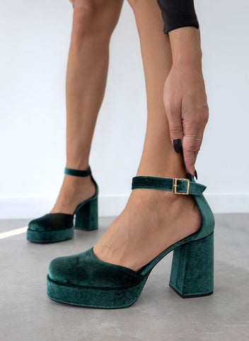 Γόβες με μπαρέτα velvet TFP - Κυπαρισσί - thefashionproject.gr - TFP