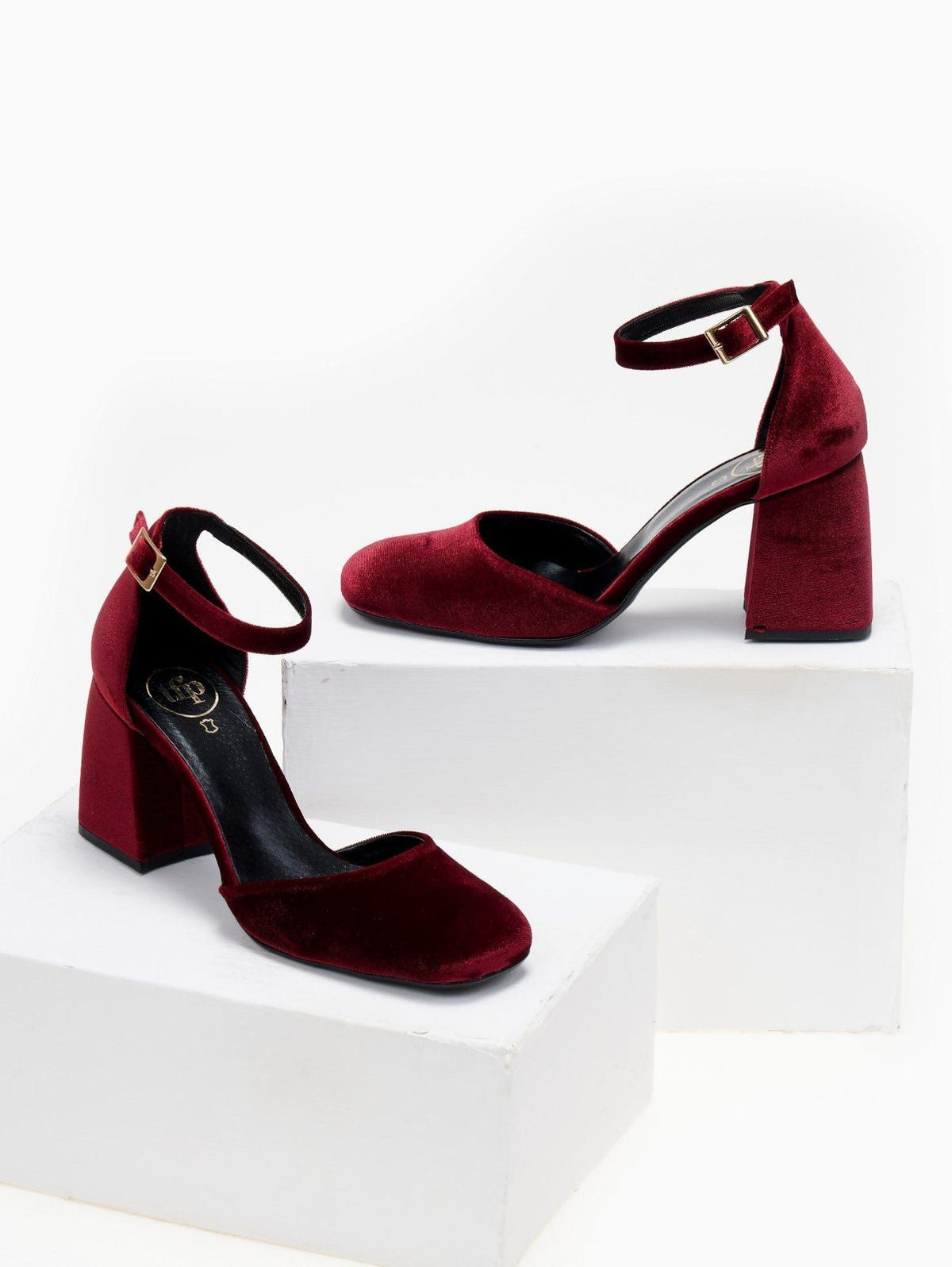Γόβες με μπαρέτα velvet TFP - Μπορντό - thefashionproject.gr - TFP