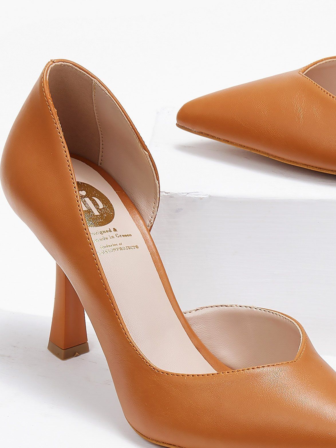 Γόβες μυτερές με άνοιγμα TFP - Ταμπά - thefashionproject.gr - TFP