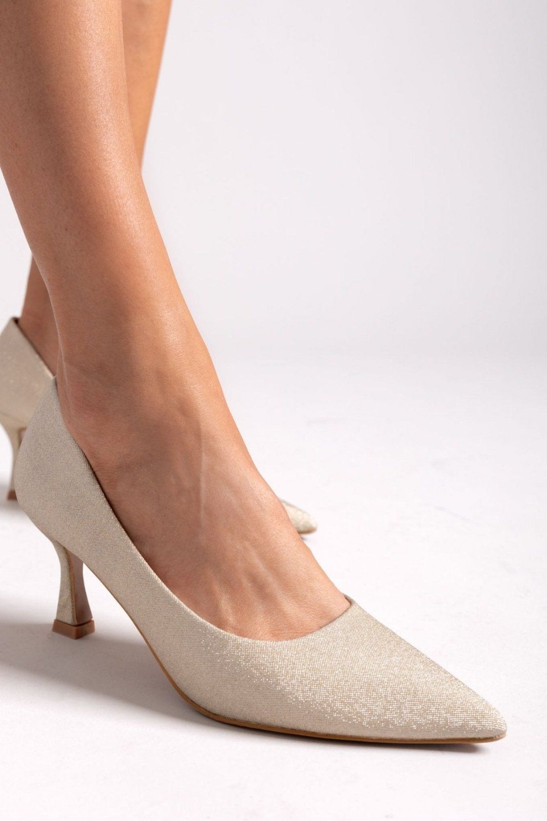 Γόβες μυτερές με glitter ERYNN - Χρυσό - thefashionproject.gr - ERYNN