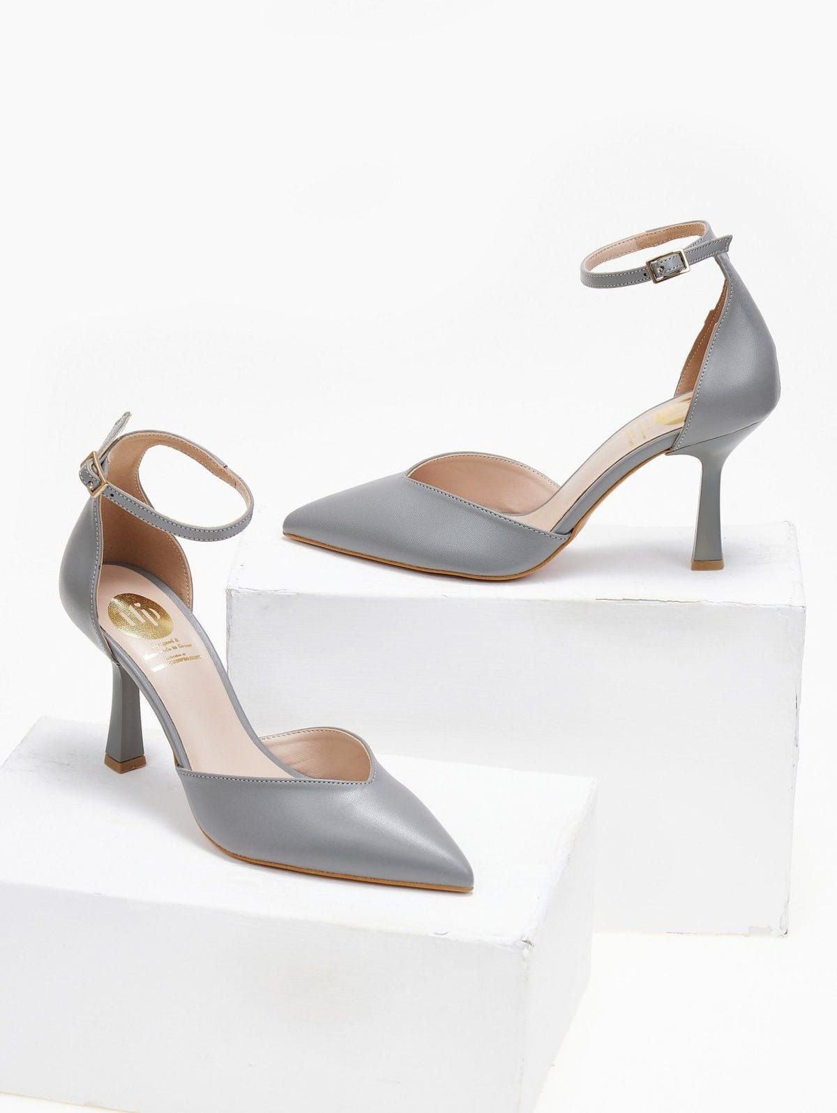 Γόβες μυτερές με μπαρέτα TFP - Γκρι - thefashionproject.gr - TFP