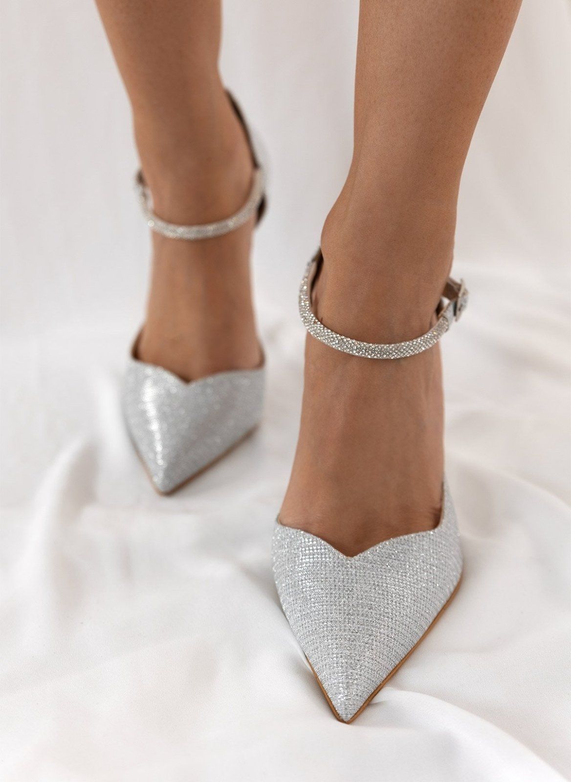Γόβες μυτερές με στρας μπαρέτα TFP - Ασημί - thefashionproject.gr - TFP