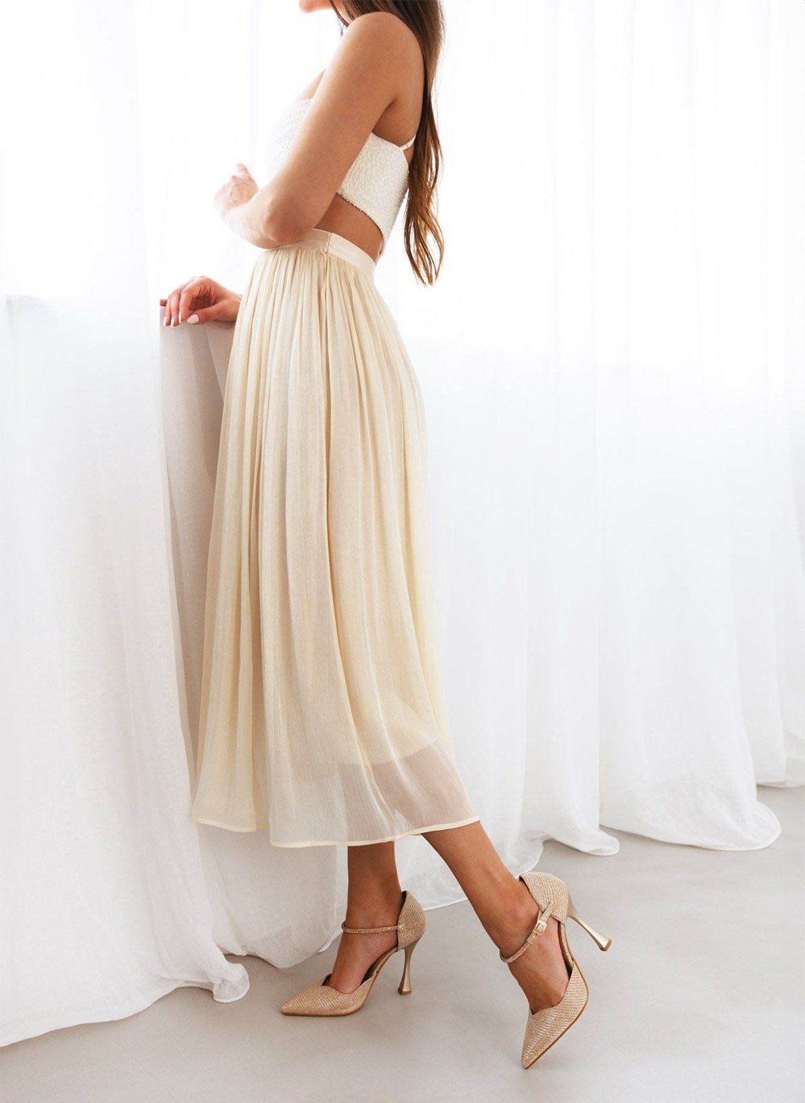 Γόβες μυτερές με στρας μπαρέτα TFP - Nude - thefashionproject.gr - TFP