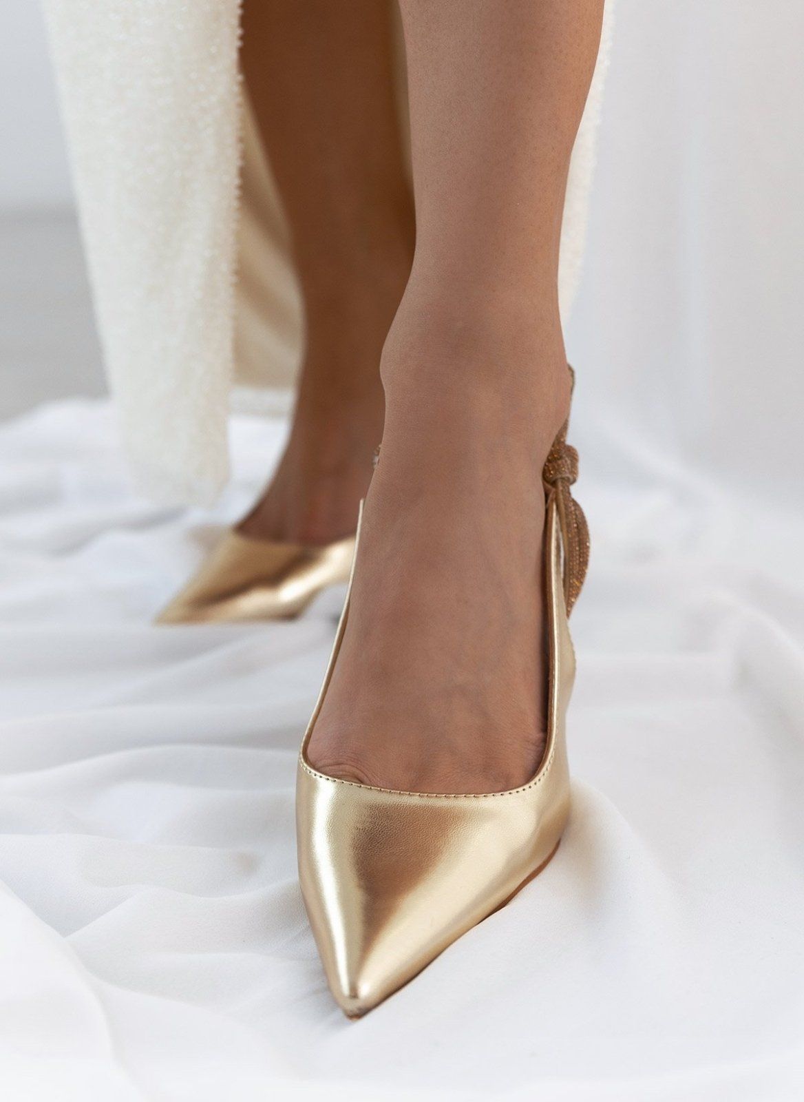 Γόβες μυτερές με στρας - Χρυσό - thefashionproject.gr - Ideal shoes