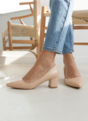 Γόβες μυτερές με χαμηλό τακούνι - Μπεζ - thefashionproject.gr - GIVANA