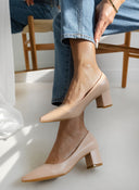 Γόβες μυτερές με χαμηλό τακούνι - Μπεζ - thefashionproject.gr - GIVANA