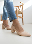 Γόβες μυτερές με χαμηλό τακούνι - Μπεζ - thefashionproject.gr - GIVANA