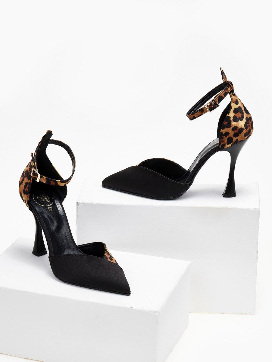Γόβες μυτερές σατέν με μπαρέτα TFP - Leopard - thefashionproject.gr - TFP