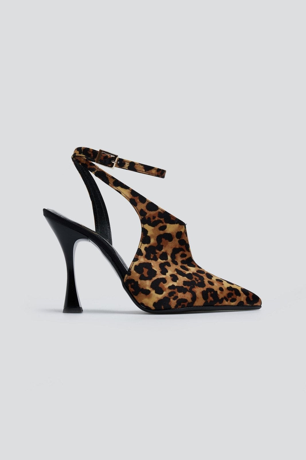 Γόβες μυτερές σατεν με μπαρέτα TFP - Leopard - thefashionproject.gr - TFP