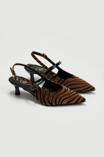 Γόβες μυτερές slingback από συνθετικό ponyskin TFP - Μαύρο/Μπεζ - thefashionproject.gr - TFP