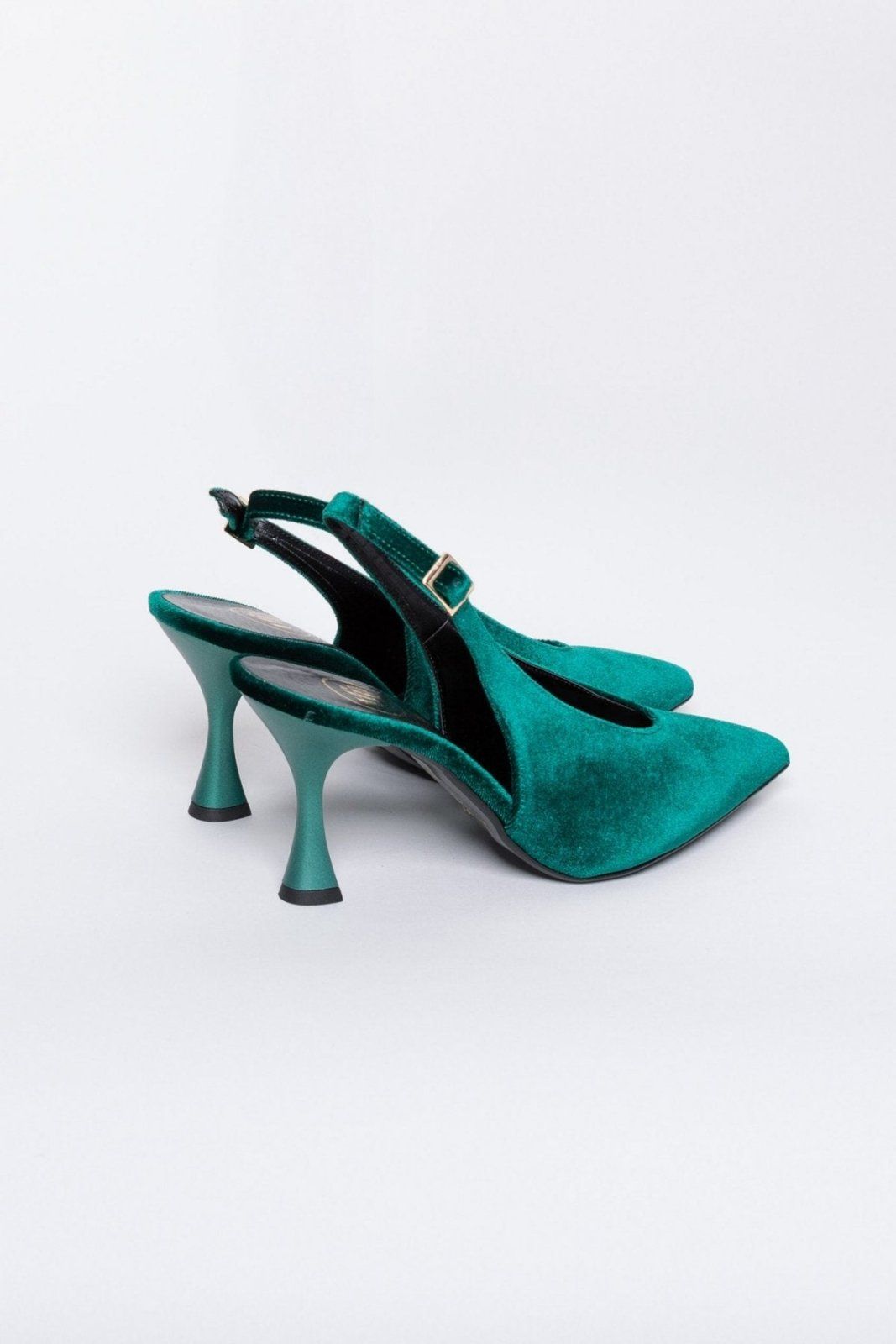 Γόβες μυτερές slingback από velvet ύφασμα TFP - Κυπαρισσί - thefashionproject.gr - TFP