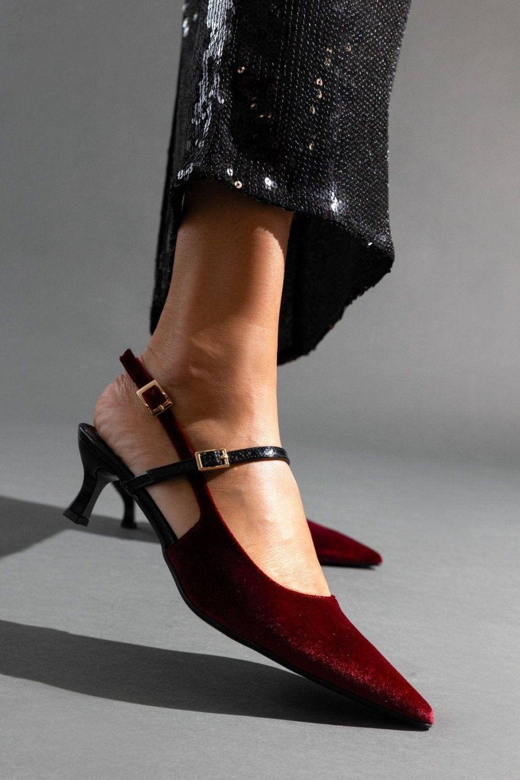 Γόβες μυτερές slingback από ύφασμα velvet TFP - Burgundy - thefashionproject.gr - TFP