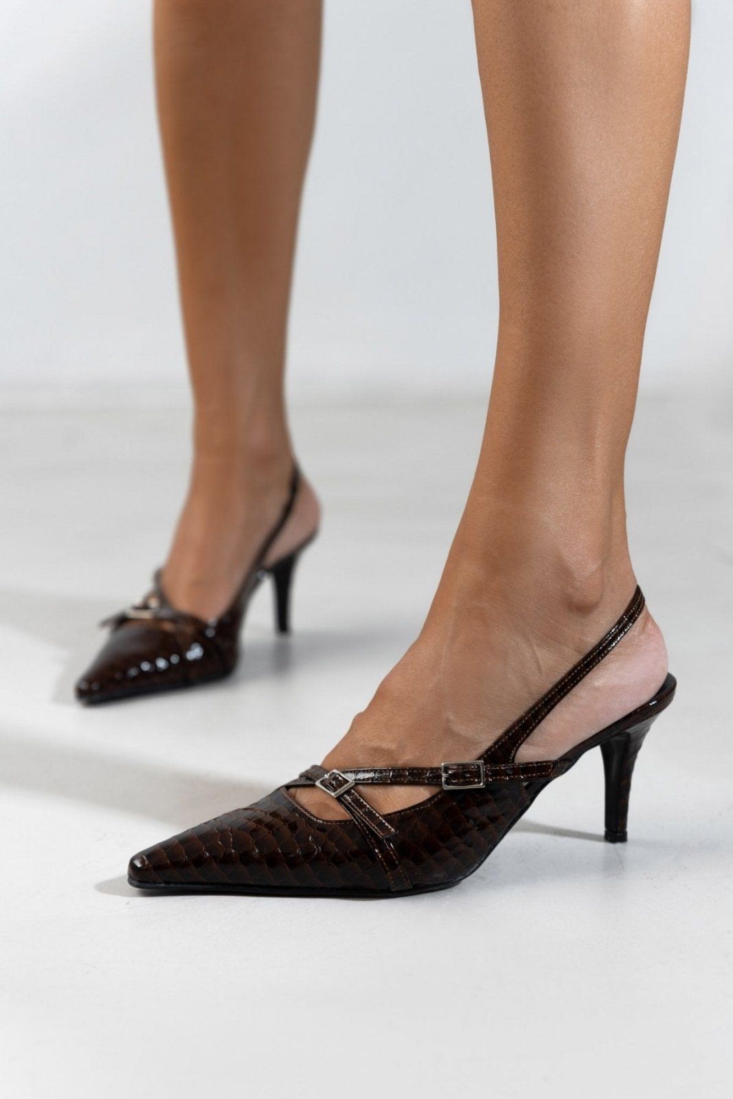 Γόβες μυτερές slingback λουστρίνι TFP - Burgundy - thefashionproject.gr - TFP