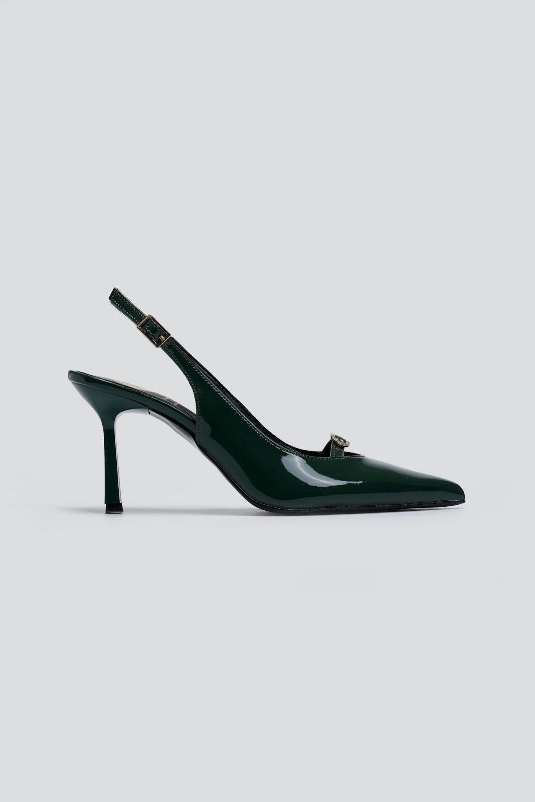 Γόβες μυτερές slingback λουστρίνι TFP - Κυπαρισσί - thefashionproject.gr - TFP