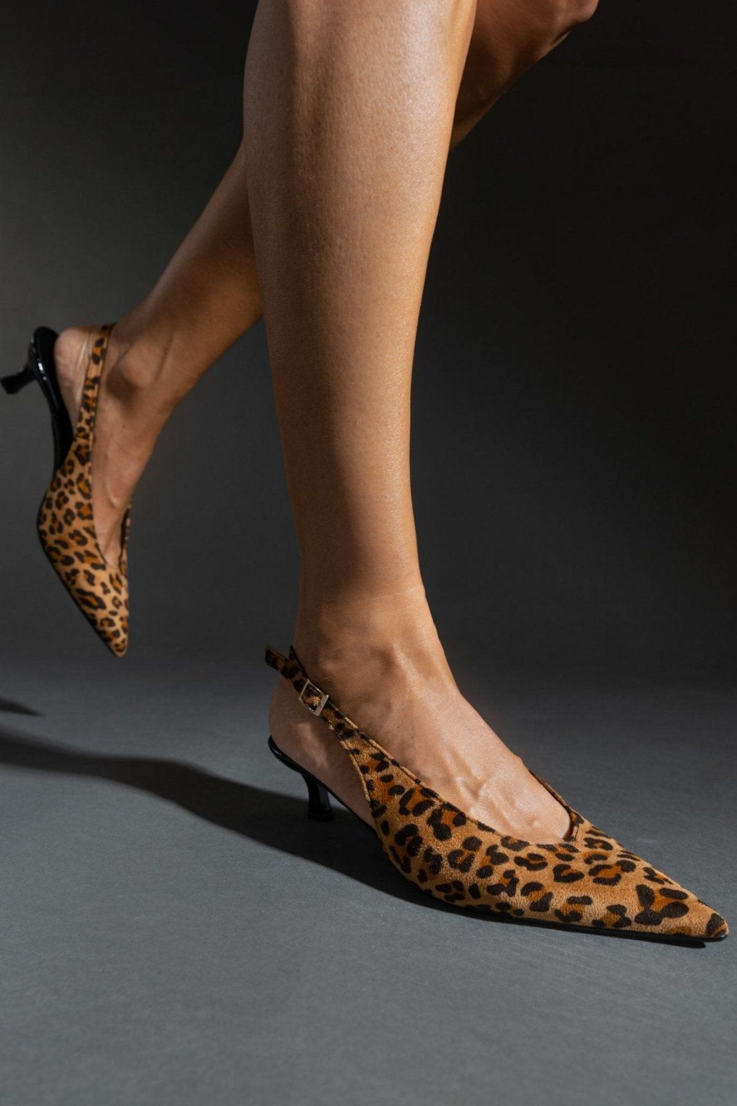Γόβες μυτερές slingback TFP - Leopard - thefashionproject.gr - TFP