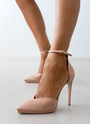 Γόβες σατέν μυτερές με λεπτή φιάπα TFP - Nude - thefashionproject.gr - TFP