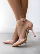 Γόβες σατέν μυτερές με μπαρέτα TFP - Nude - thefashionproject.gr - TFP