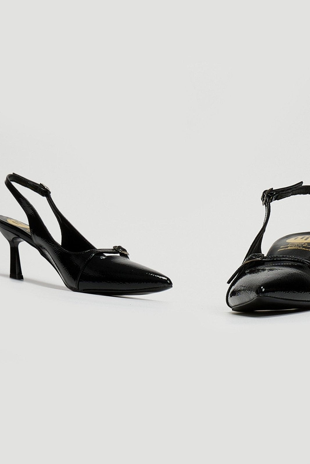 Γόβες slingback λουστρίνι με print TFP - Μαύρο - thefashionproject.gr - TFP