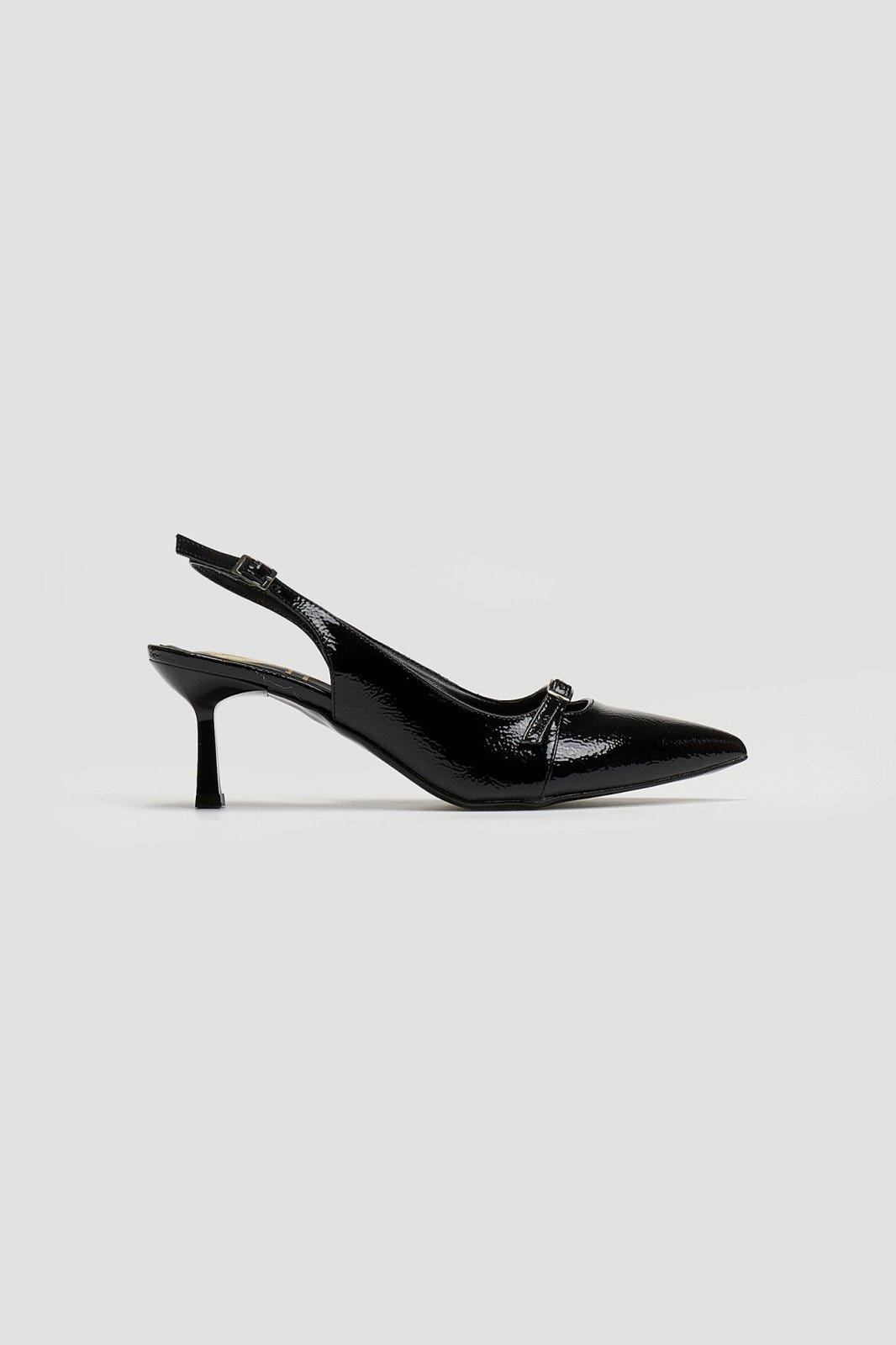 Γόβες slingback λουστρίνι με print TFP - Μαύρο - thefashionproject.gr - TFP