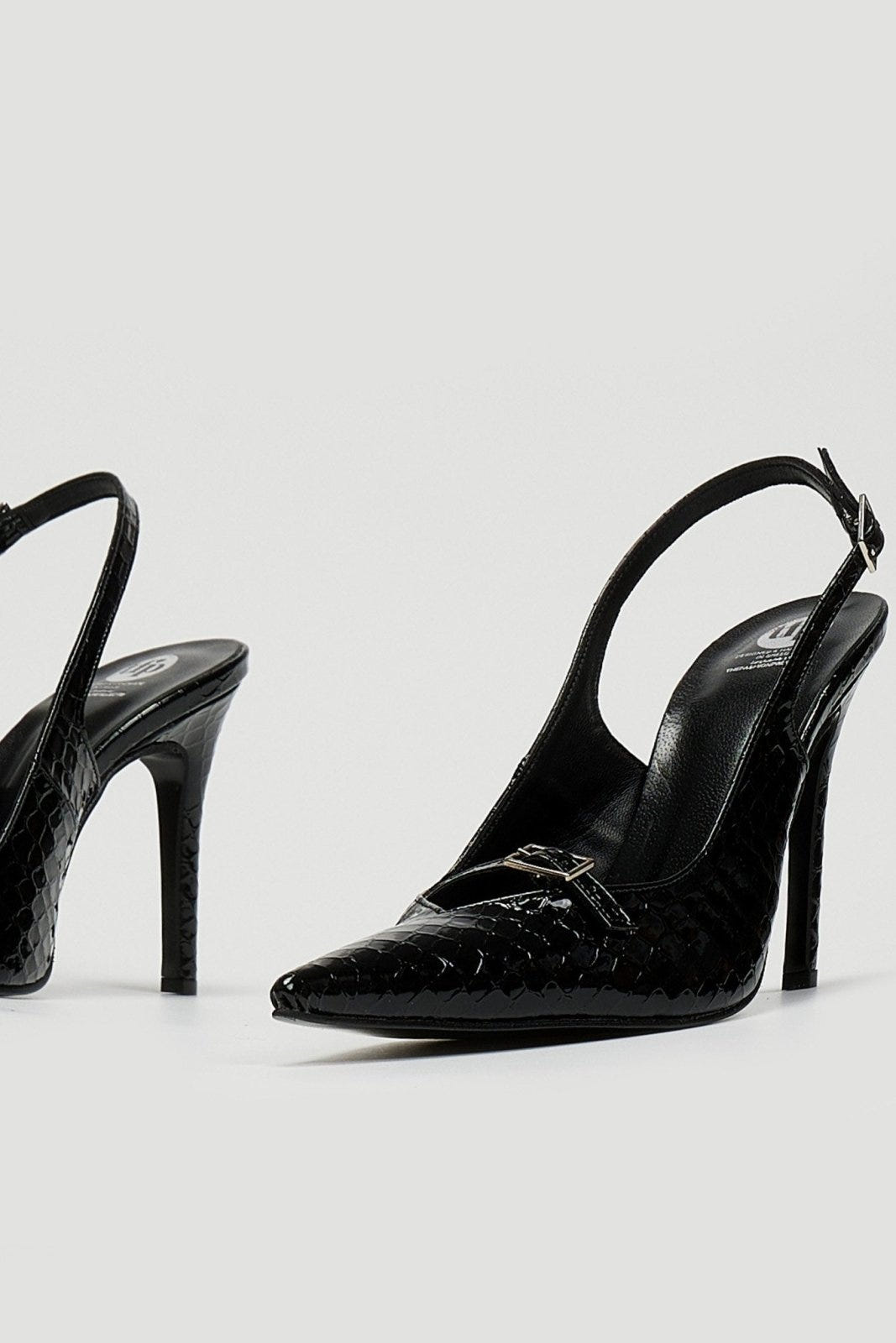 Γόβες slingback μυτερές λουστρίνι TFP - Μαύρο - thefashionproject.gr - TFP