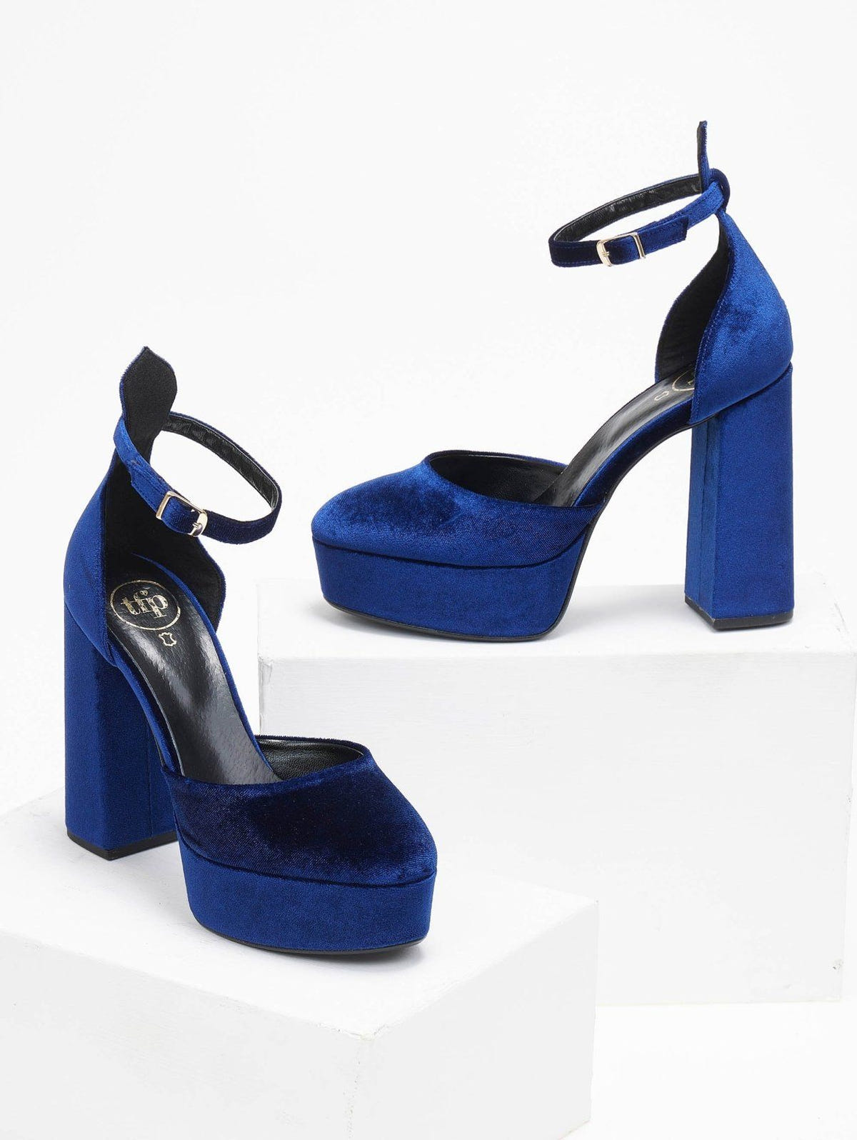 Γόβες velvet με φιάπα και μπαρέτα TFP - Μπλε - thefashionproject.gr - TFP