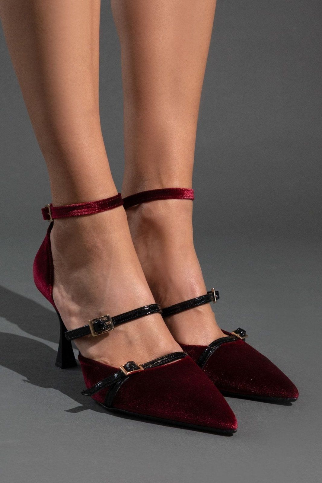 Γόβες velvet με μπαρέτα TFP - Burgundy - thefashionproject.gr - TFP