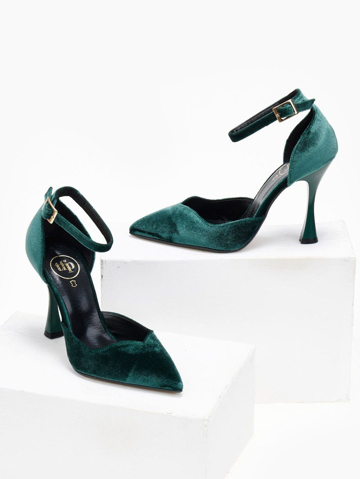 Γόβες velvet με μπαρέτα TFP - Κυπαρισσί - thefashionproject.gr - TFP