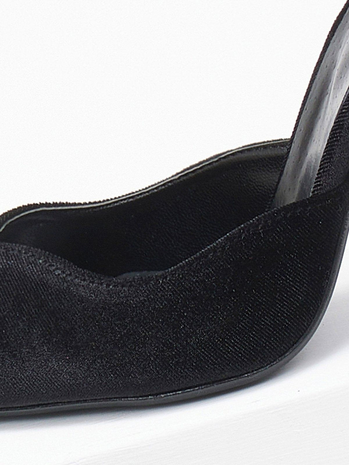 Γόβες velvet με μπαρέτα TFP - Μαύρο - thefashionproject.gr - TFP