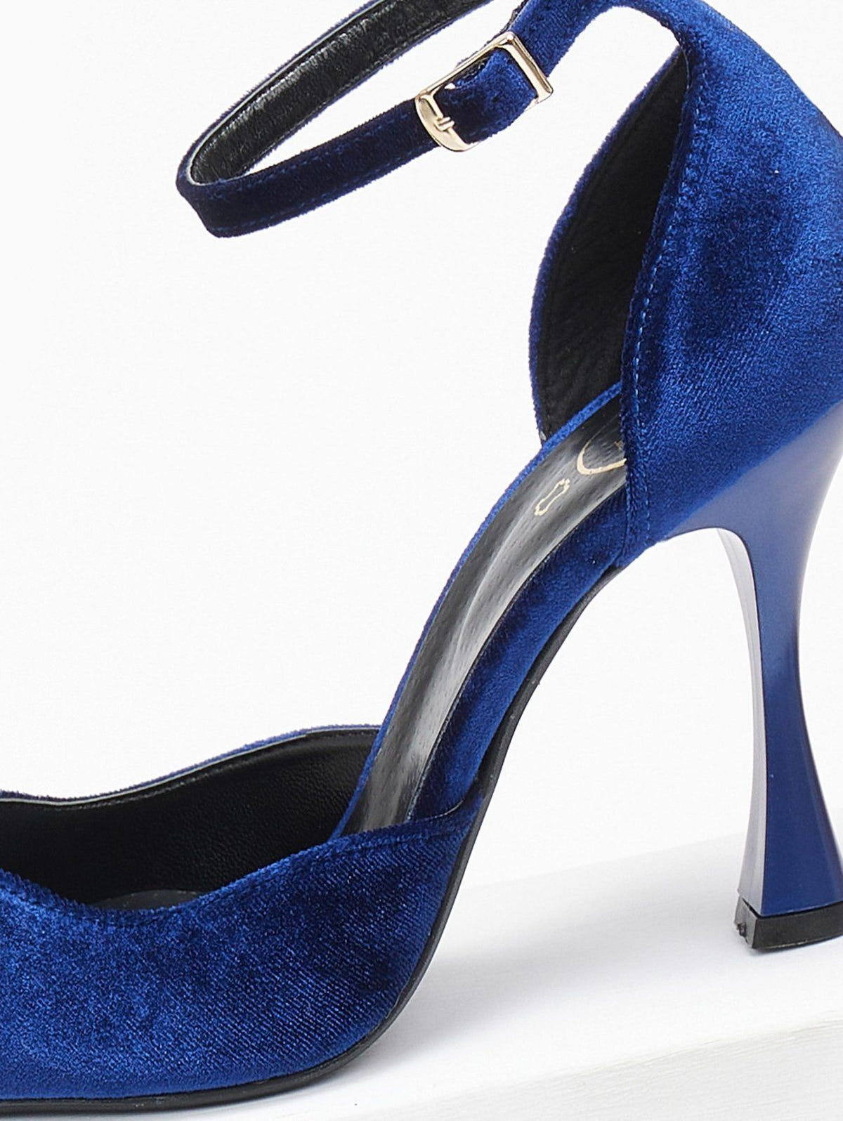Γόβες velvet με μπαρέτα TFP - Μπλε - thefashionproject.gr - TFP