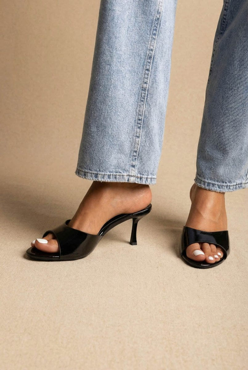 Stephan - Heel Mules Wide Strap - Black Patent