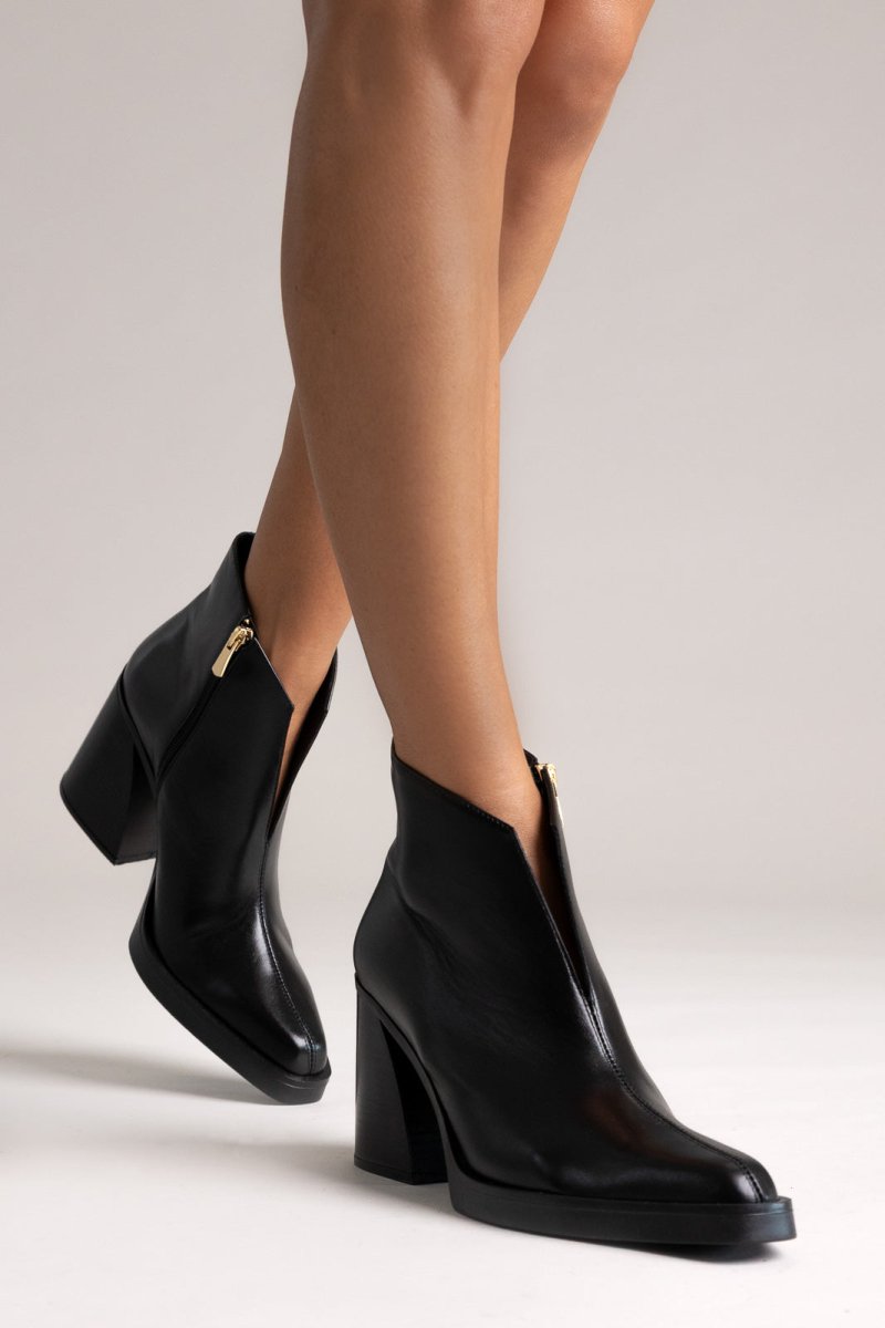 IRIS Cut Out Μποτάκια - Μαύρο Ματ