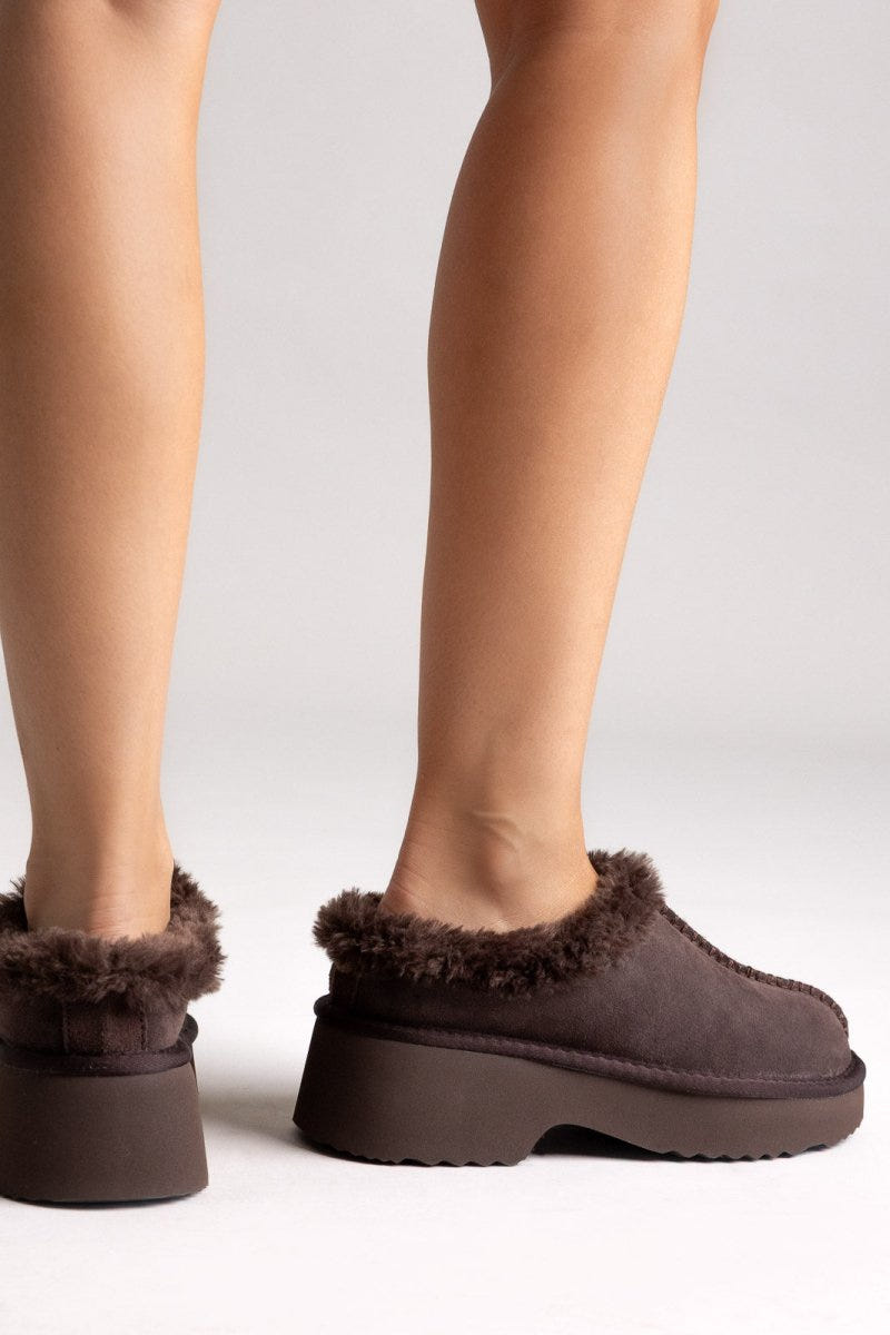 KELARA Winter Slippers Warm Lining - Brown Suede - thefashionproject.gr - KELARA