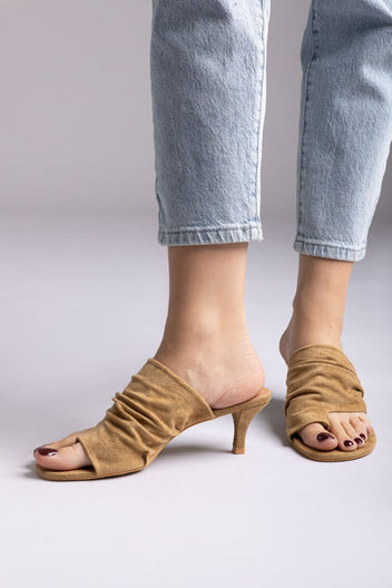 ERYNN - Kitten Heel Mules - Taupe Suede
