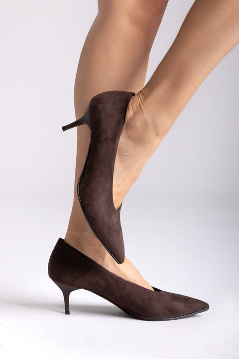 Zapatos de salón con tacón kitten - Ante marrón