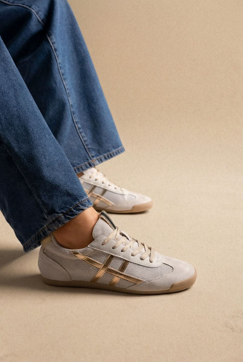CORINA - Lace Up Sneakers - Gold