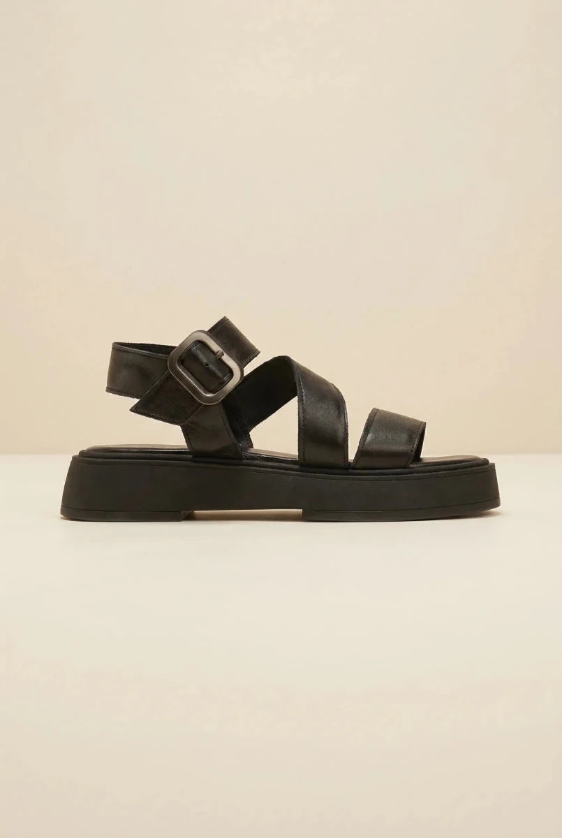 TFP - Leather Flatform Sandals Buckle - Black