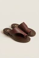 IRIS - Leather Toe Ring Sandals - Brown Matte
