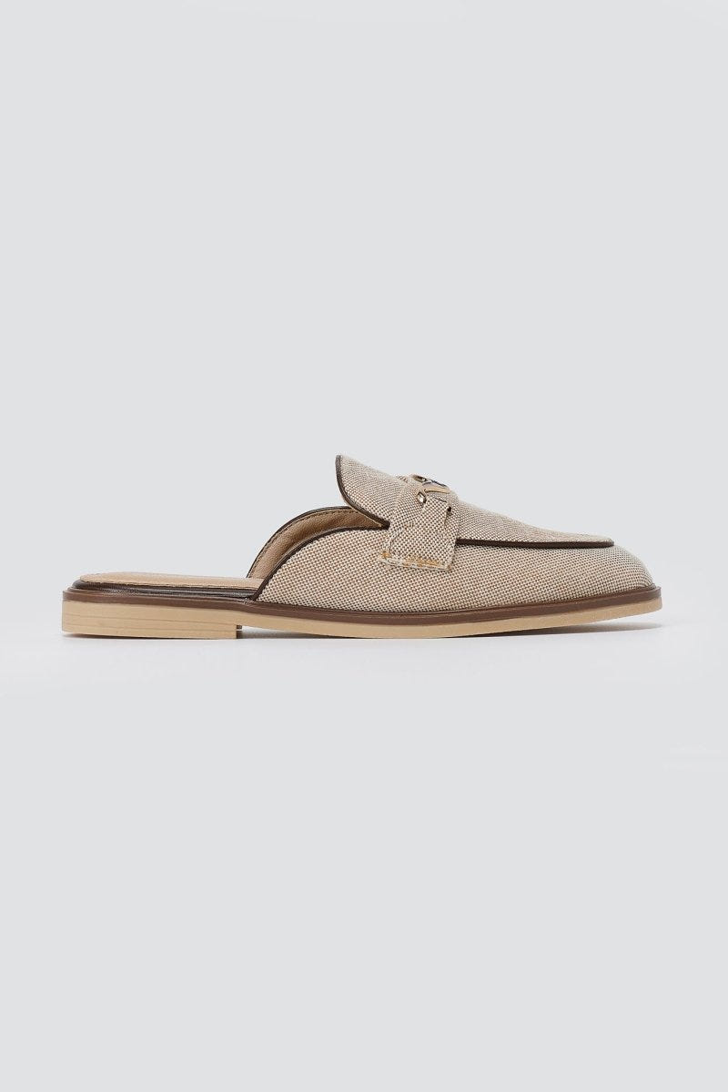Ideal shoes - Loafer Mules Metal Detail - Taupe canvas