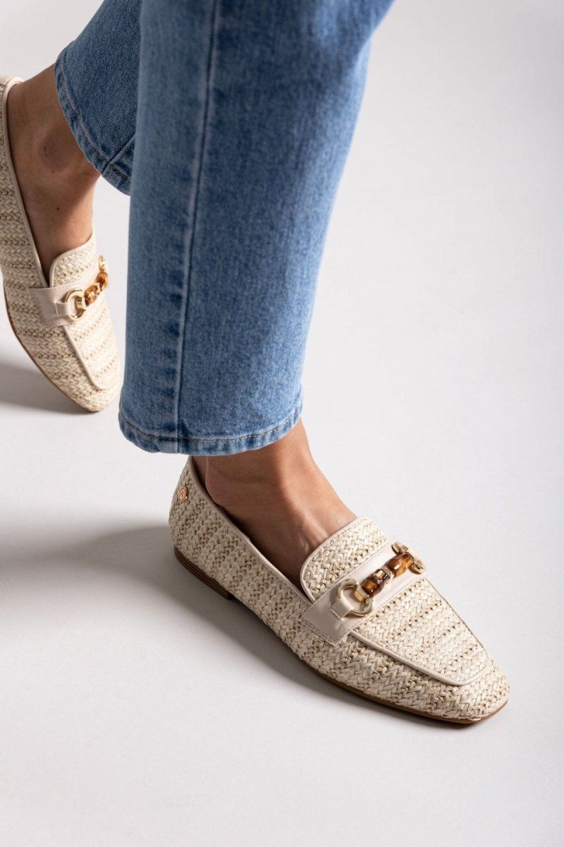 Loafers από ψάθα με πλεκτό σχέδιο Xti 143802 - Μπεζ - thefashionproject.gr - Xti Footwear