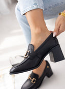 Loafers δερμάτινα με τακούνι Carmela 161127 - Μαύρο - thefashionproject.gr - CARMELA