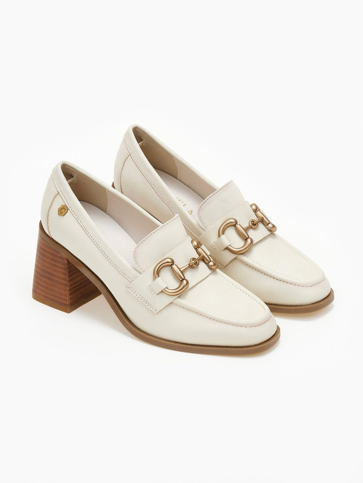 Loafers δερμάτινα με τακούνι Carmela 161127 - Πάγου - thefashionproject.gr - CARMELA
