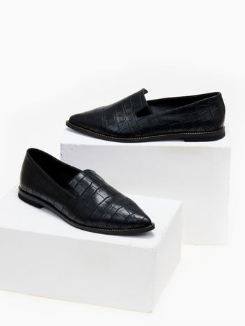 Loafers μυτερά με ανάγλυφο pattern Estil - Μαύρο - thefashionproject.gr - Estil