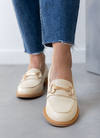 Μοκασίνια με μεταλλικό στοιχείο - Μπεζ - thefashionproject.gr - Super Mode